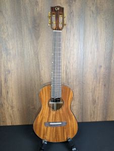 'Oli X2-TMH-SH All Solid Mahogany Tenor Ukulele