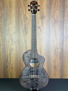 Kala KA-METD-BMR-B Metropolitan Deluxe Black Night All Solid Mango Baritone Ukulele w/gigbag