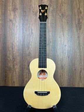 The Rebel - All Solid Spruce/Mahogany Concert Ukulele (Cheesecake) w/Bag