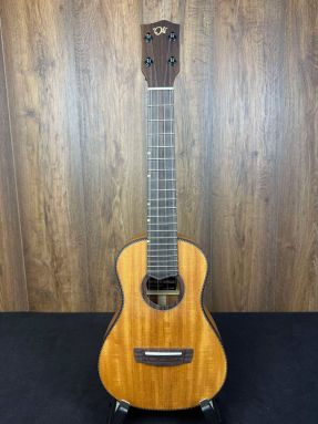 'Oli X-CM-S Solid Mahogany Concert Ukulele w/Gigbag