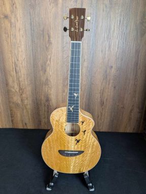 L.Luthier Manga EQ Central Soundhole Electro Tenor Ukulele Solid Mango in gigbag #1