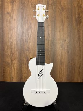 Enya Nova U Mini White Polycarbonate/Carbon Fiber Soprano Ukulele with accessories