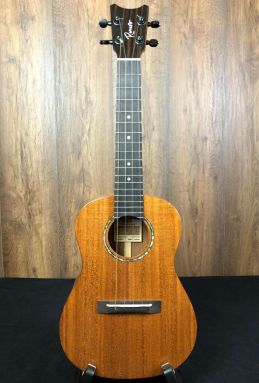 Romero Creations Pepe Romero C-M Signature Solid Mahogany Concert Ukulele in gigbag