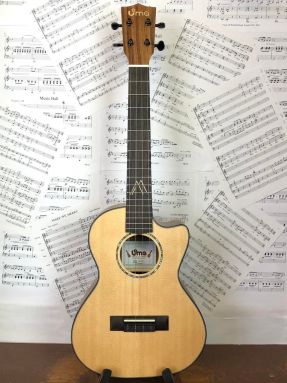 Uma UK-16ST Solid Spruce Top Tenor Ukulele