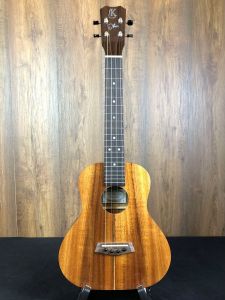 Kanile'a OHA KO-1-ST solid Hawaiian koa 17'' super tenor ukulele